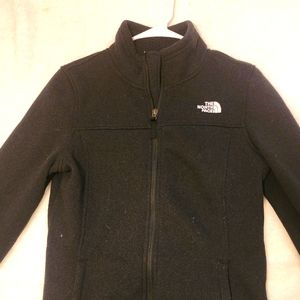 The north face women's zip up sweatshirt size mediumn